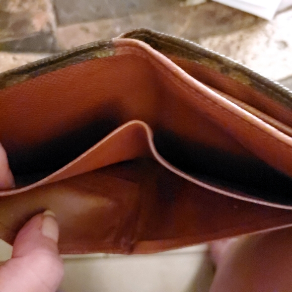 Louis Vuitton vintage monogram Elise Wallet with $30 COA - Picture 11 of 12